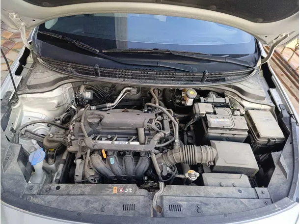 Car image 25