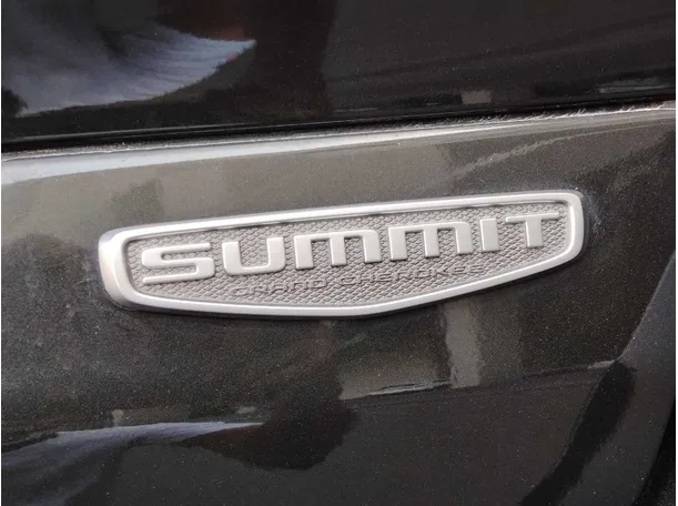 Car image 43