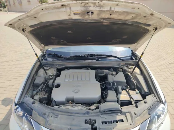 Car image 36