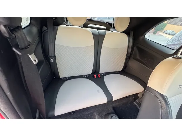 Car image 13