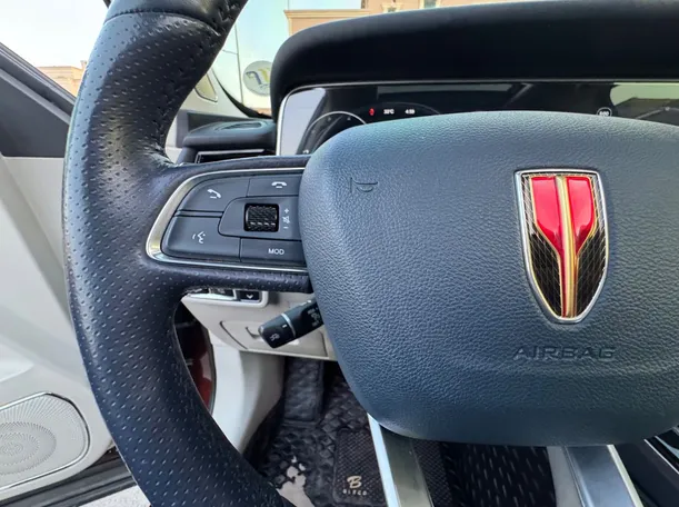 Car image 22