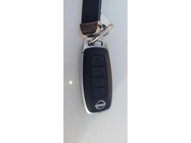 Car image 37
