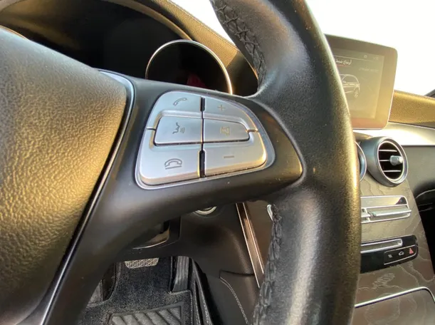 Car image 27