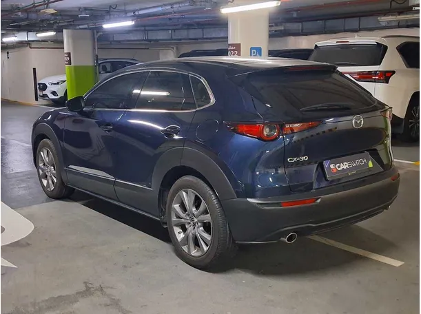 Car image 5