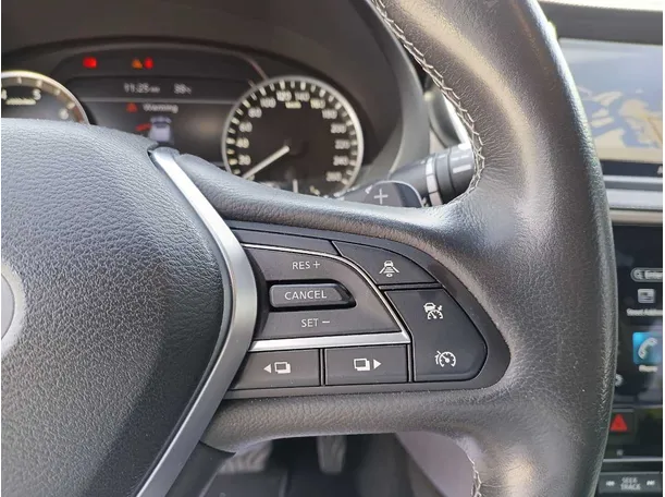 Car image 23