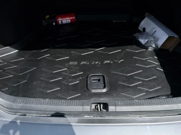 Car image 29