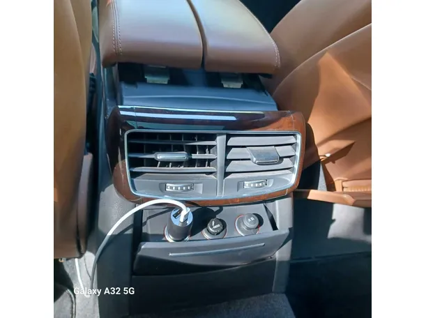 Car image 28
