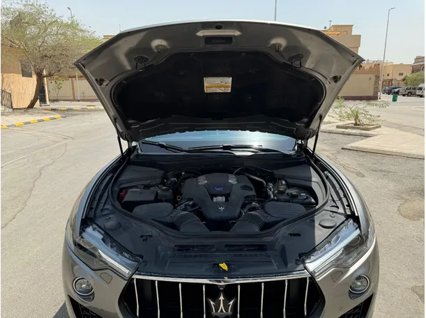 Car image 29