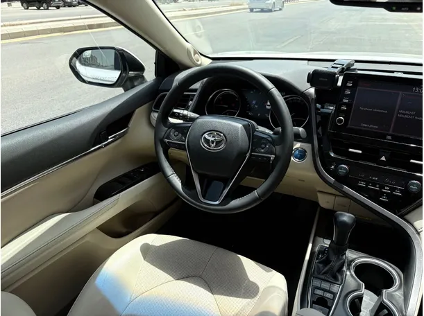 Car image 22