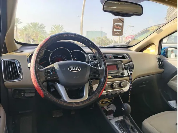 Car image 23