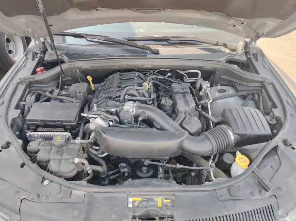 Car image 37