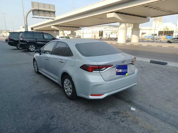 Car image 7