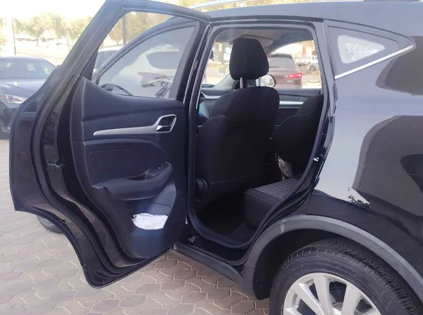 Car image 13