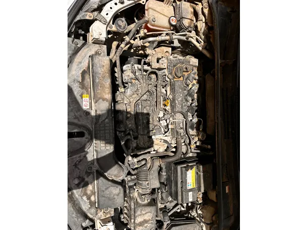 Car image 26