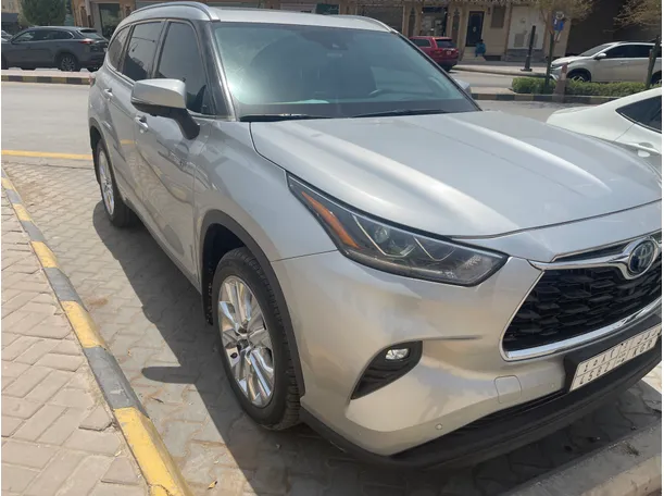 2023 Toyota Highlander in KSA