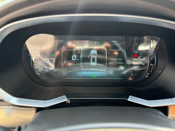 Car image 19