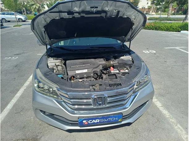 Car image 22