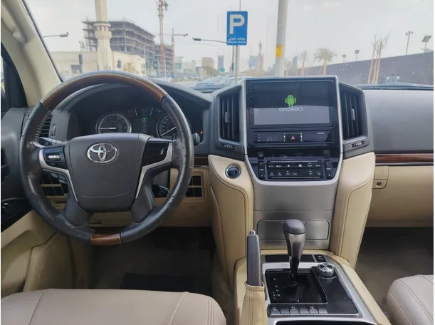 Car image 22