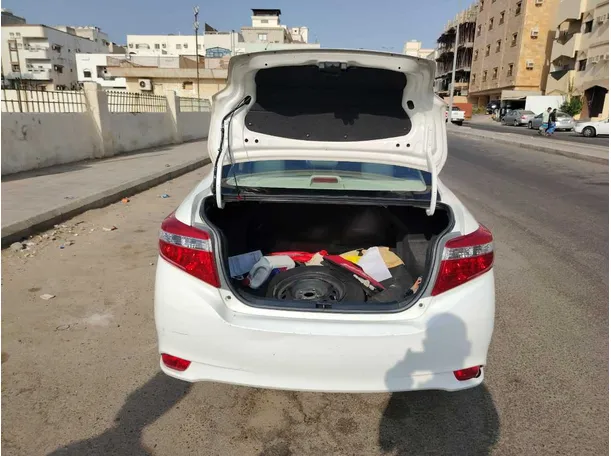 Car image 29