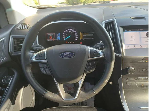 Car image 13