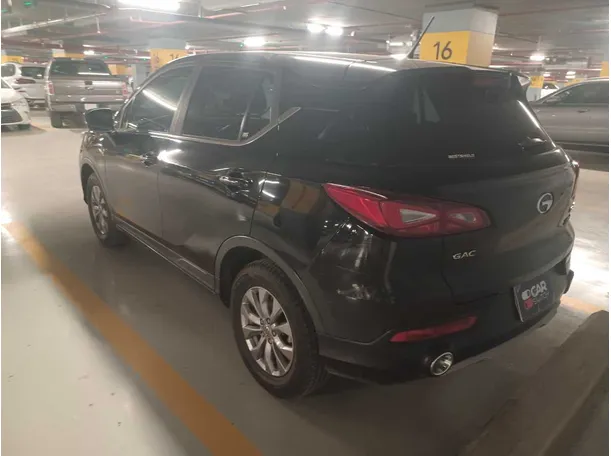 Car image 7