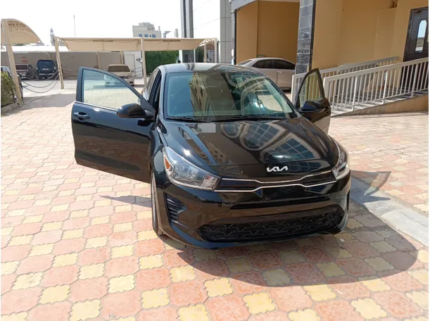 2022 كيا ريو في الإمارات