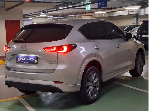Car image 7