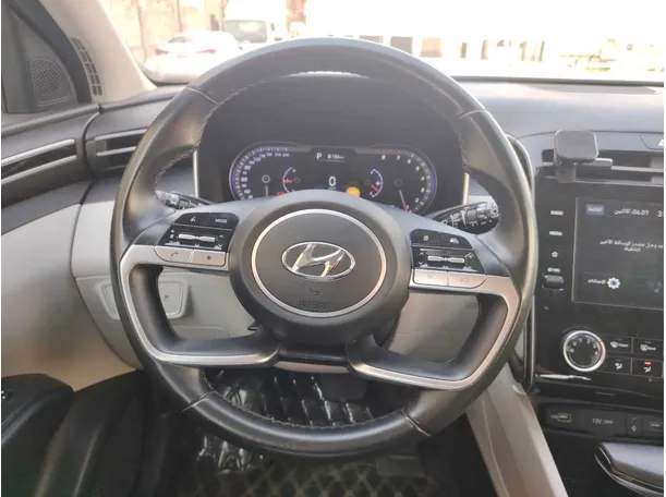 Car image 22