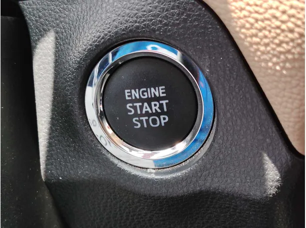 Car image 27