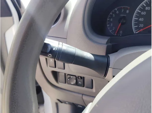 Car image 29