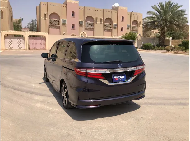 Car image 7