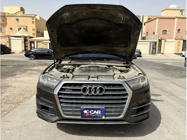 Car image 28