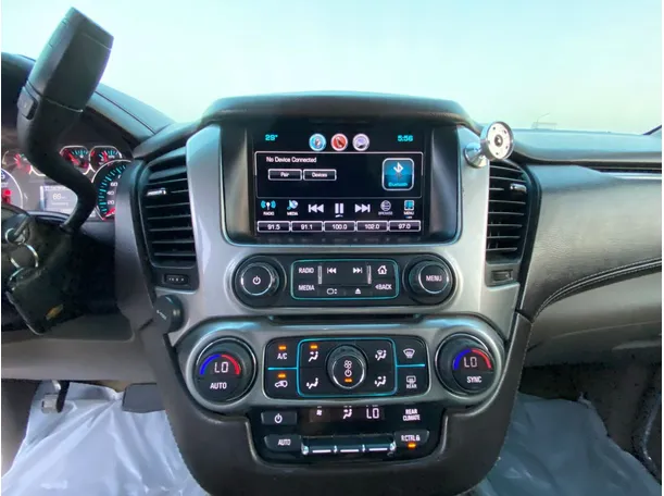 Car image 15