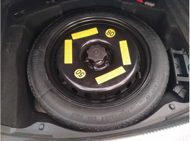 Car image 46