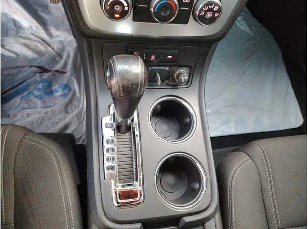 Car image 26