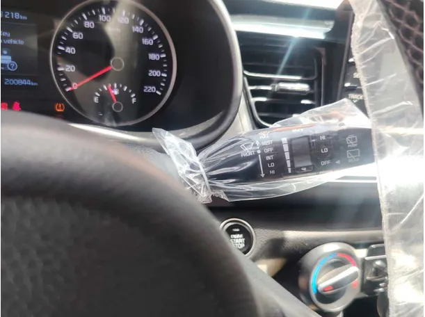 Car image 27
