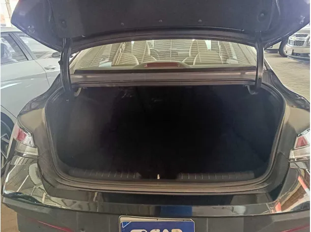 Car image 31