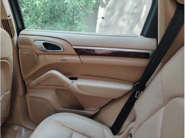 Car image 42