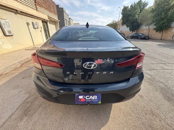 Car image 6