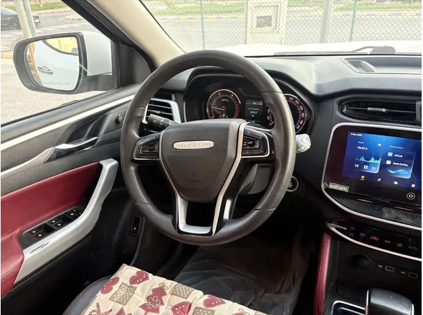 Car image 21