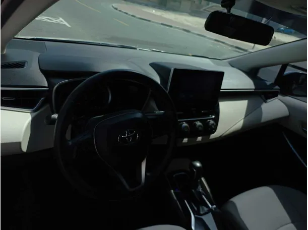 Car image 11