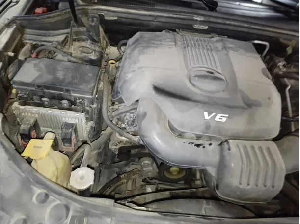 Car image 32