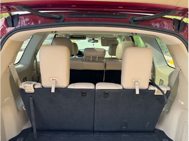 Car image 23