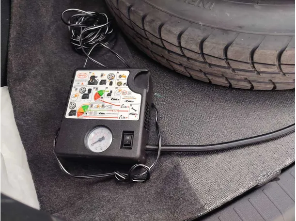 Car image 28