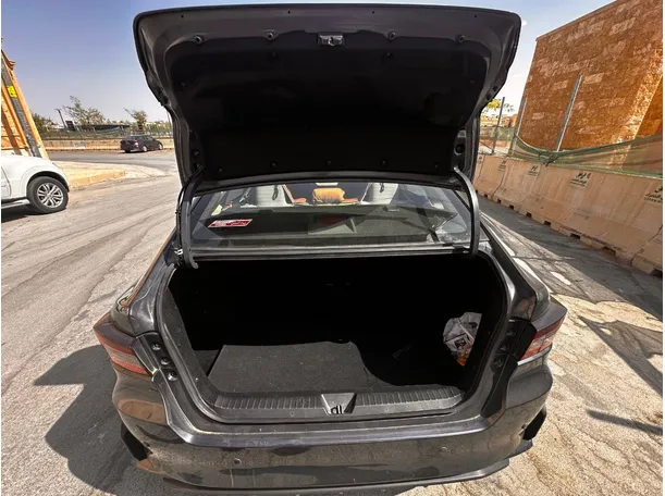 Car image 22