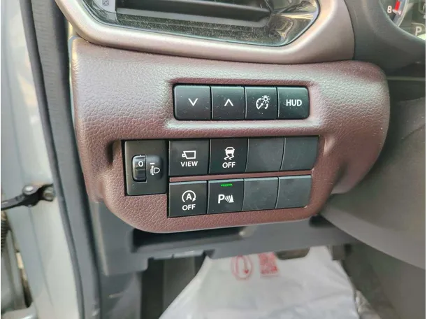 Car image 31