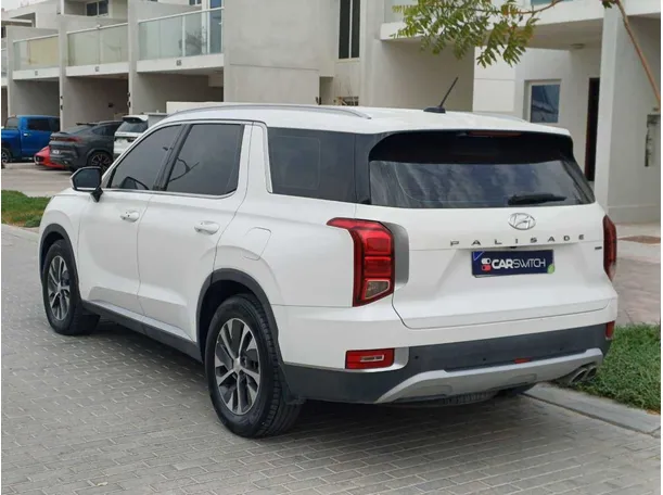 Car image 7