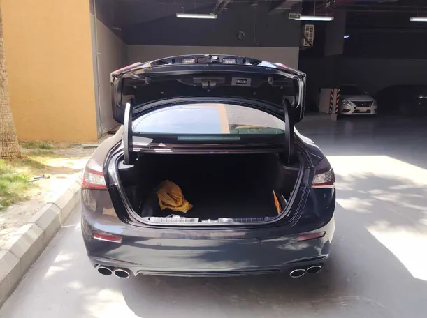Car image 22