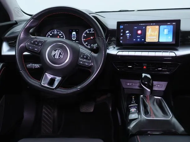 Car image 15