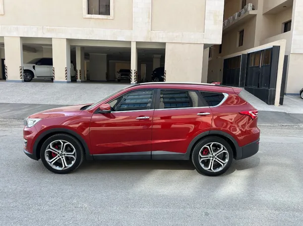 Car image 8